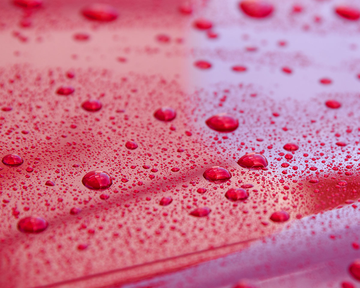 RainTecs®: Die Formel für maximalen Abperl-Effekt